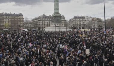 Des milliers de personnes protestent contre le racisme et la montée de la droite aux Pays-Bas et en France
