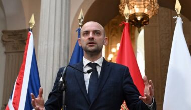 Military clash ‘almost inevitable’ if Iran nuclear talks fail, France says | Politics News