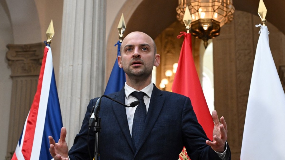 Military clash ‘almost inevitable’ if Iran nuclear talks fail, France says | Politics News