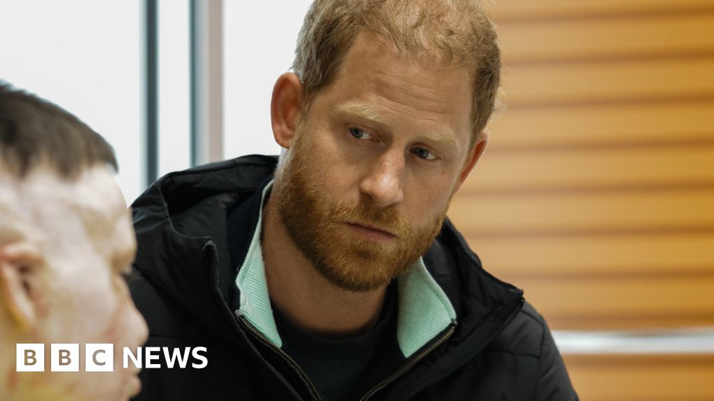 Prince Harry in surprise visit to Ukraine to meet war victims