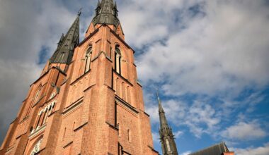 Kyrkans fullträff – sålde av aktier före börsras