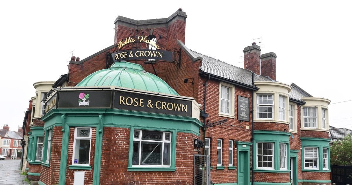 Grandad, 37, who smashed up pub with hammer in rampage claims drink was spiked