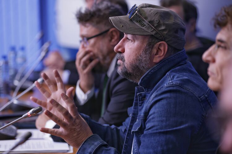 Stefan Valdobrev and The Usual Suspects Combine Love and Music in the Acoustics of Bulgaria Project