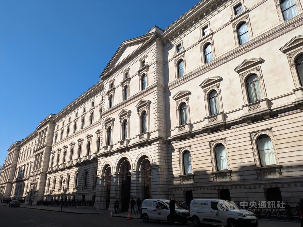 Japan, U.K., Canada express concerns over PLA drills around Taiwan