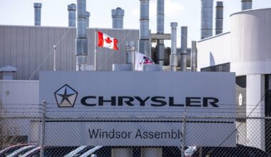Stellantis idles plants in Mexico and Canada due to tariffs