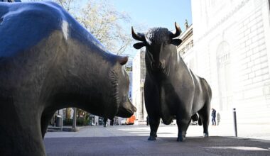 Live updates, tariffs, economy, stocks