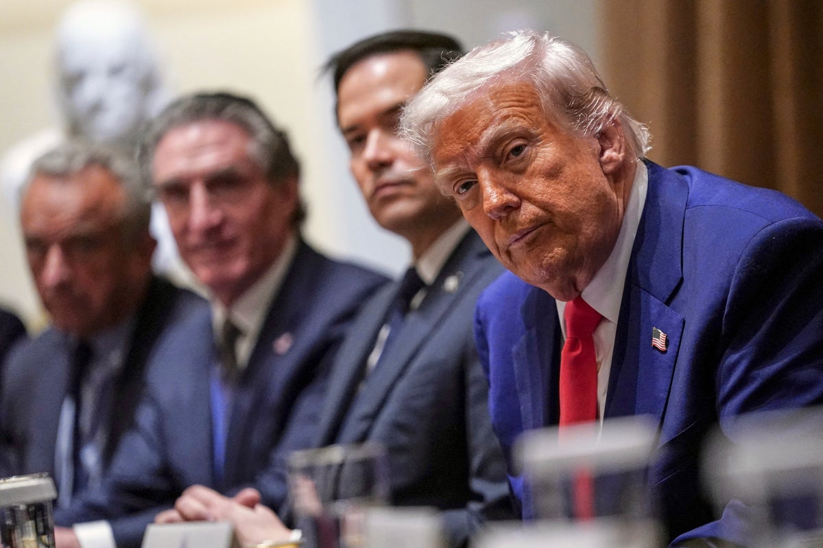 Trump’s approval ratings take a beating amid the trade war