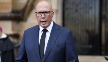 Australian news and politics live: Dutton calls for respect for welcome to country after Anzac Day protests