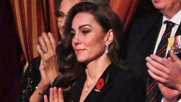 Royals (1)