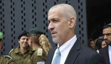 Israel's spy chief announces resignation following row with Netanyahu