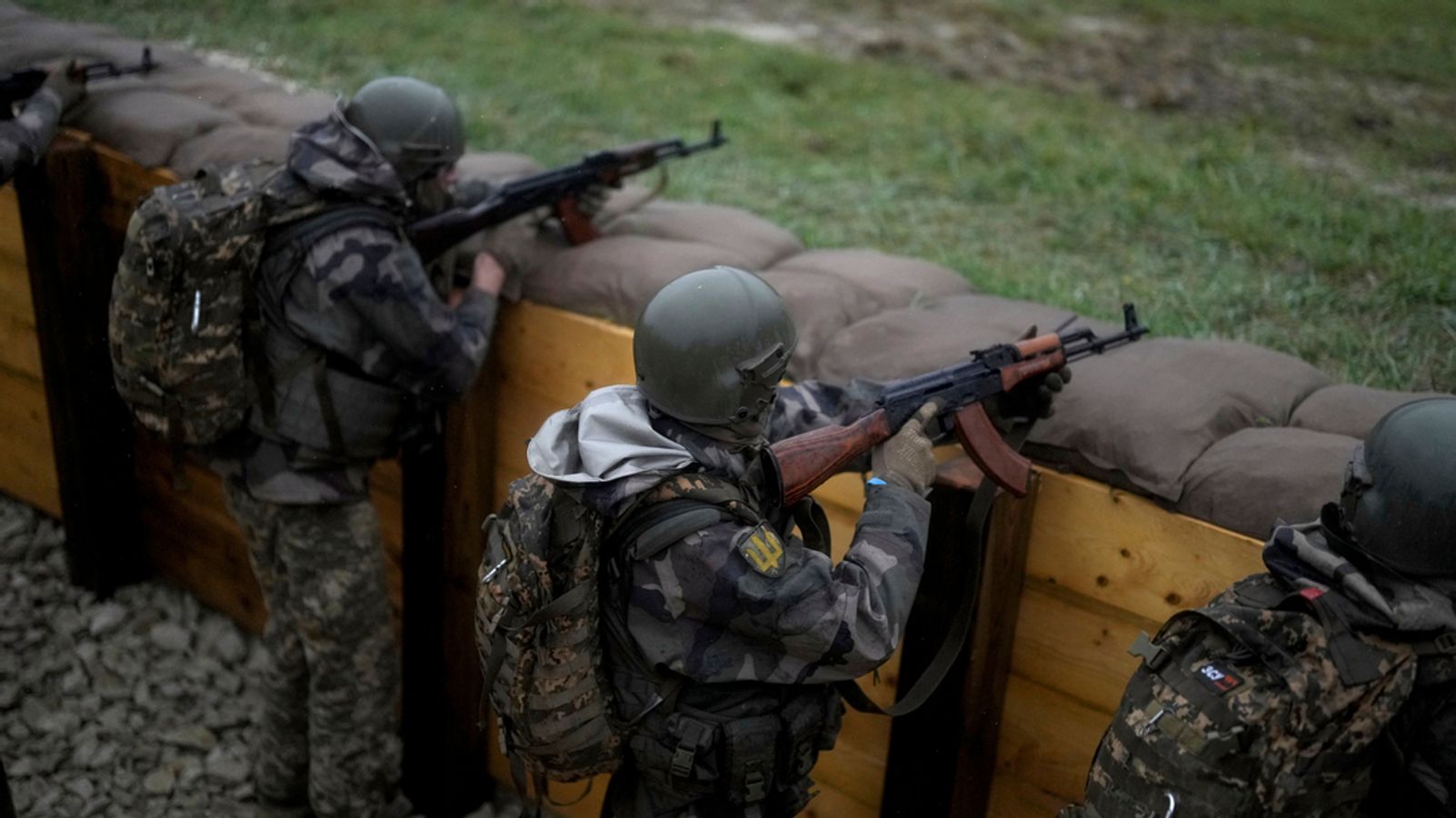 Ukraine-Ticker: Russische Truppen dringen in Luhansk vor