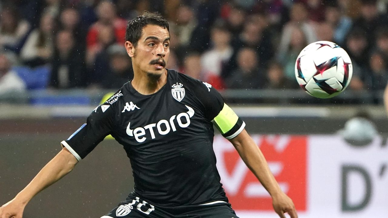 Ben Yedder attempts soccer comeback in Iran after suspended prison sentence