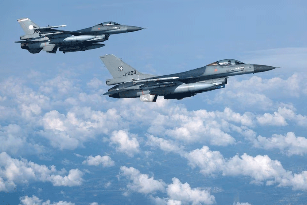 Bulgaria receives first US F-16 fighter jet - World