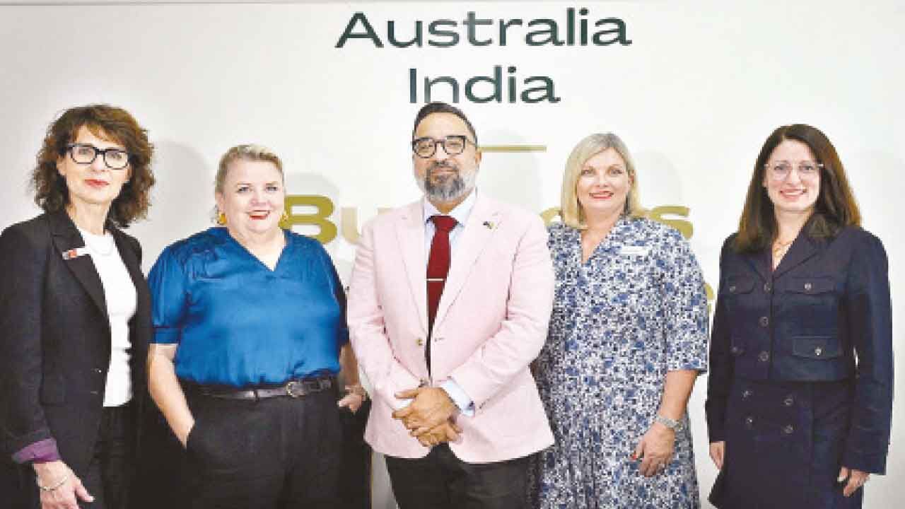 Australian delegation visits city to explore partnerships
