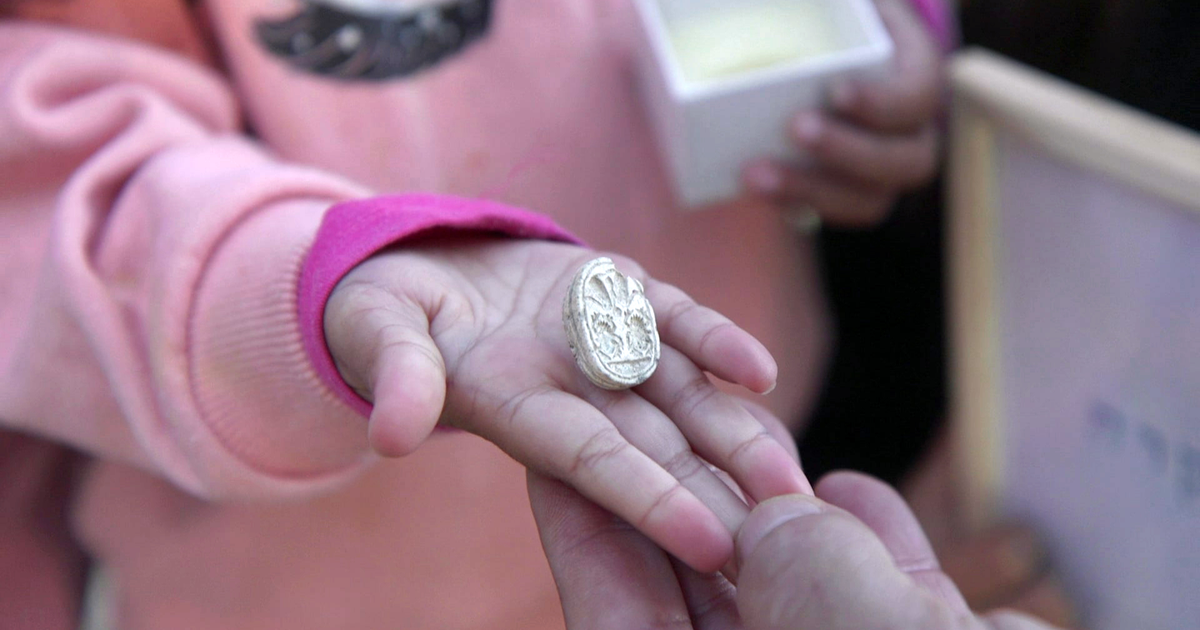 3-year-old girl discovers 3,800-year-old treasure during family outing in Israel