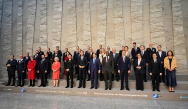 Kiew will von Nato stärkeren Druck auf Moskau