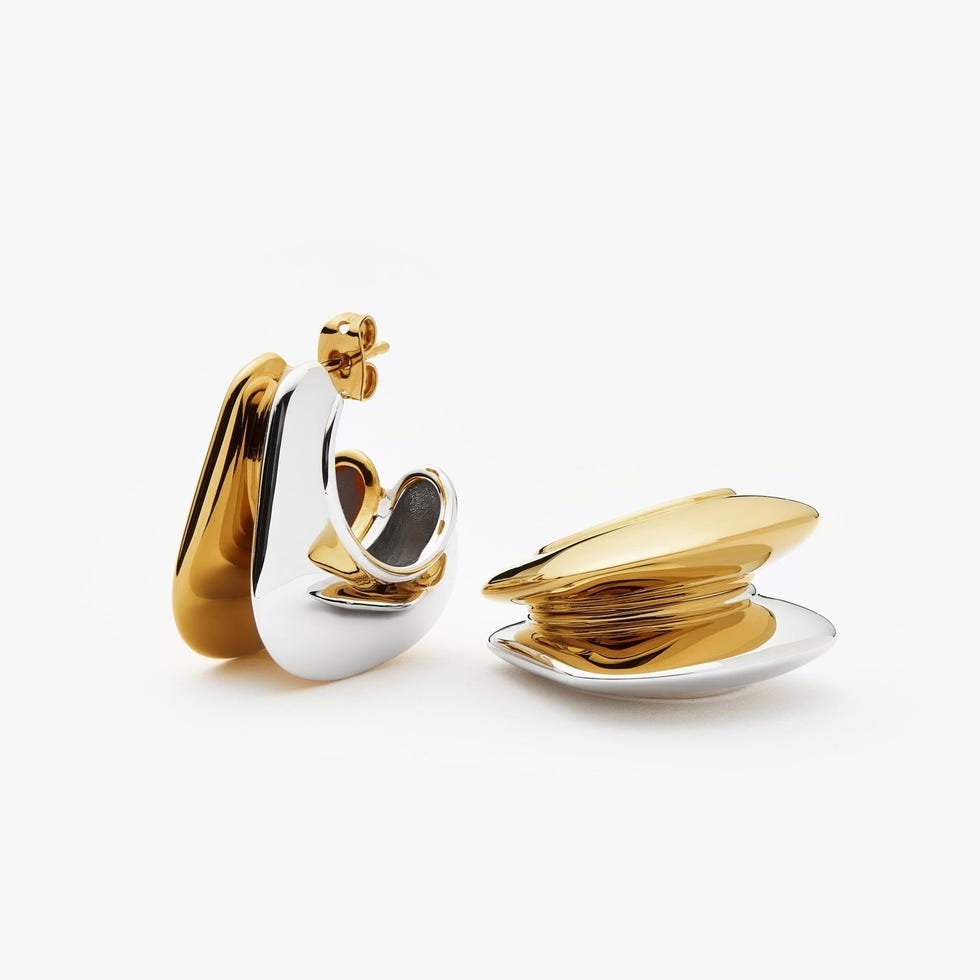 Hera Dome Double Ridge Medium Hoop Earrings