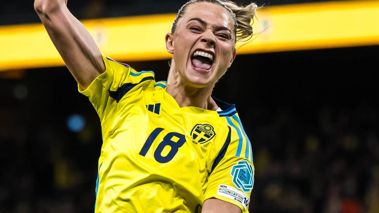 Fridolina Rolfö hjälte för Sverige | Landslaget