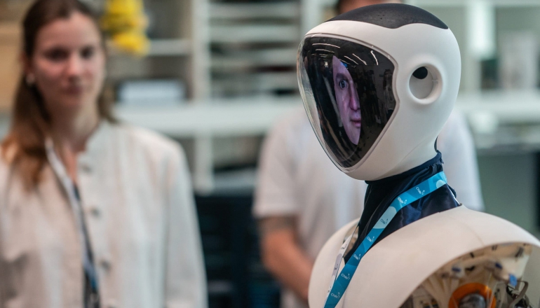 As demand for AI data centers grows, expert warns against 'digital extractivism' | NEWS