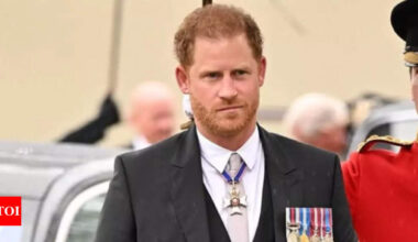 “I’m fed up": Lip reader reveals what Prince Harry said during King Charles' coronation