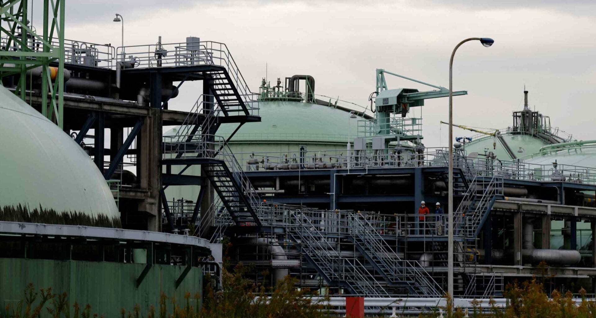 LNG deals with Japan, South Korea could reduce tariffs, U.S. officials hint