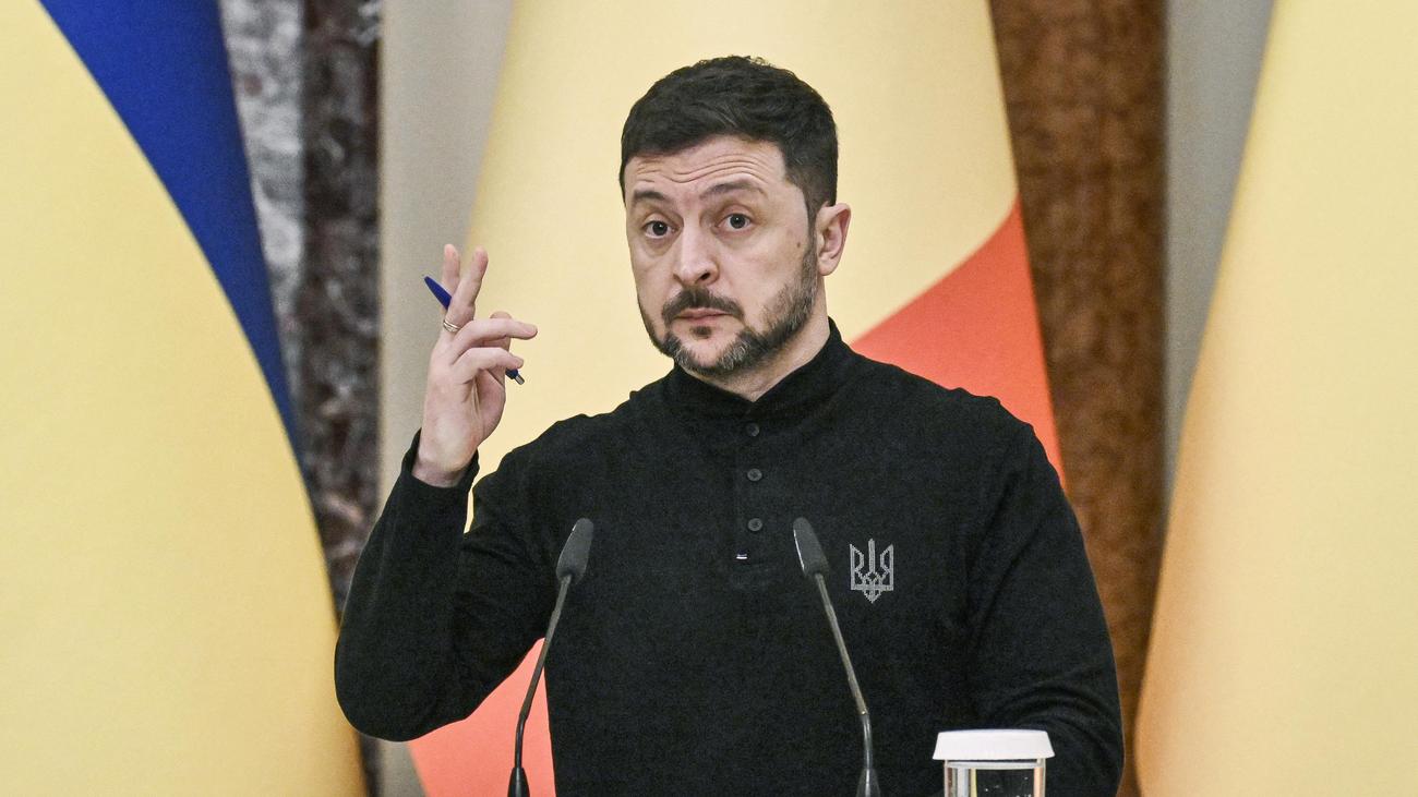 Krieg in der Ukraine: Selenskyj meldet Gefangennahme chinesischer Soldaten in Ostukraine