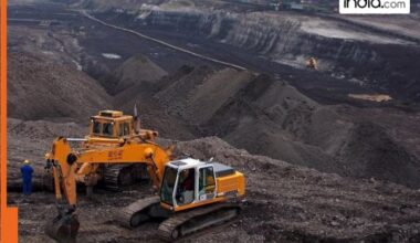 Saudi Arabia hits JACKPOT, discovers 14 new oil and gas reserves worth Rs..., Crown Prince Mohammed bin Salman calls it..., its economy to...
