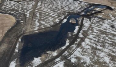 Cleanup efforts underway after Keystone Pipeline spills estimated 3,500 barrels of crude oil