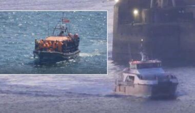 Migrant crisis: Exposed - astonishing radio message that PROVES France is giving life jackets to illegal Channel migrants