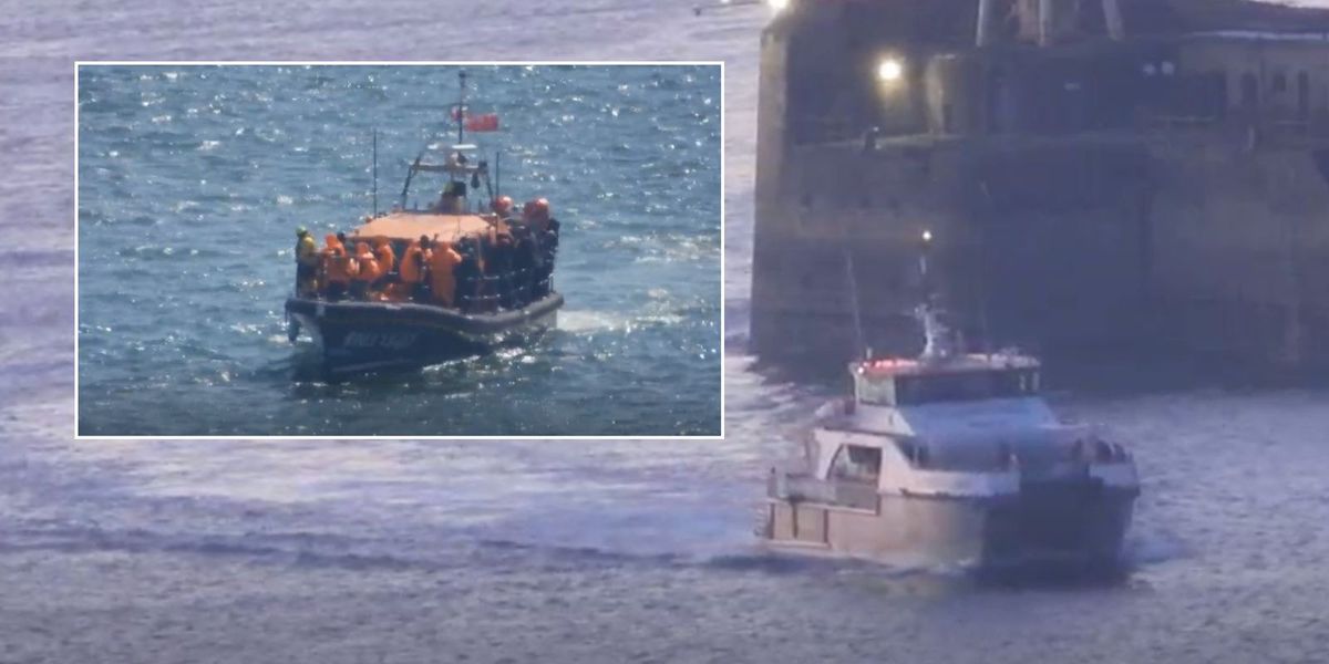 Migrant crisis: Exposed - astonishing radio message that PROVES France is giving life jackets to illegal Channel migrants