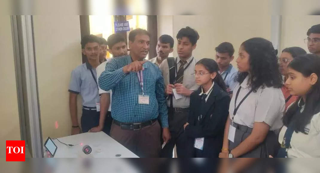Young innovators pitch real-world startup solution at TechSpark 2.0 | Indore News