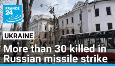 Ukraine: More than 30 killed in Russian missile strike on Sumy, officials say • FRANCE 24 English