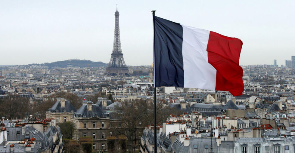 France forbids citizens from traveling to Iran