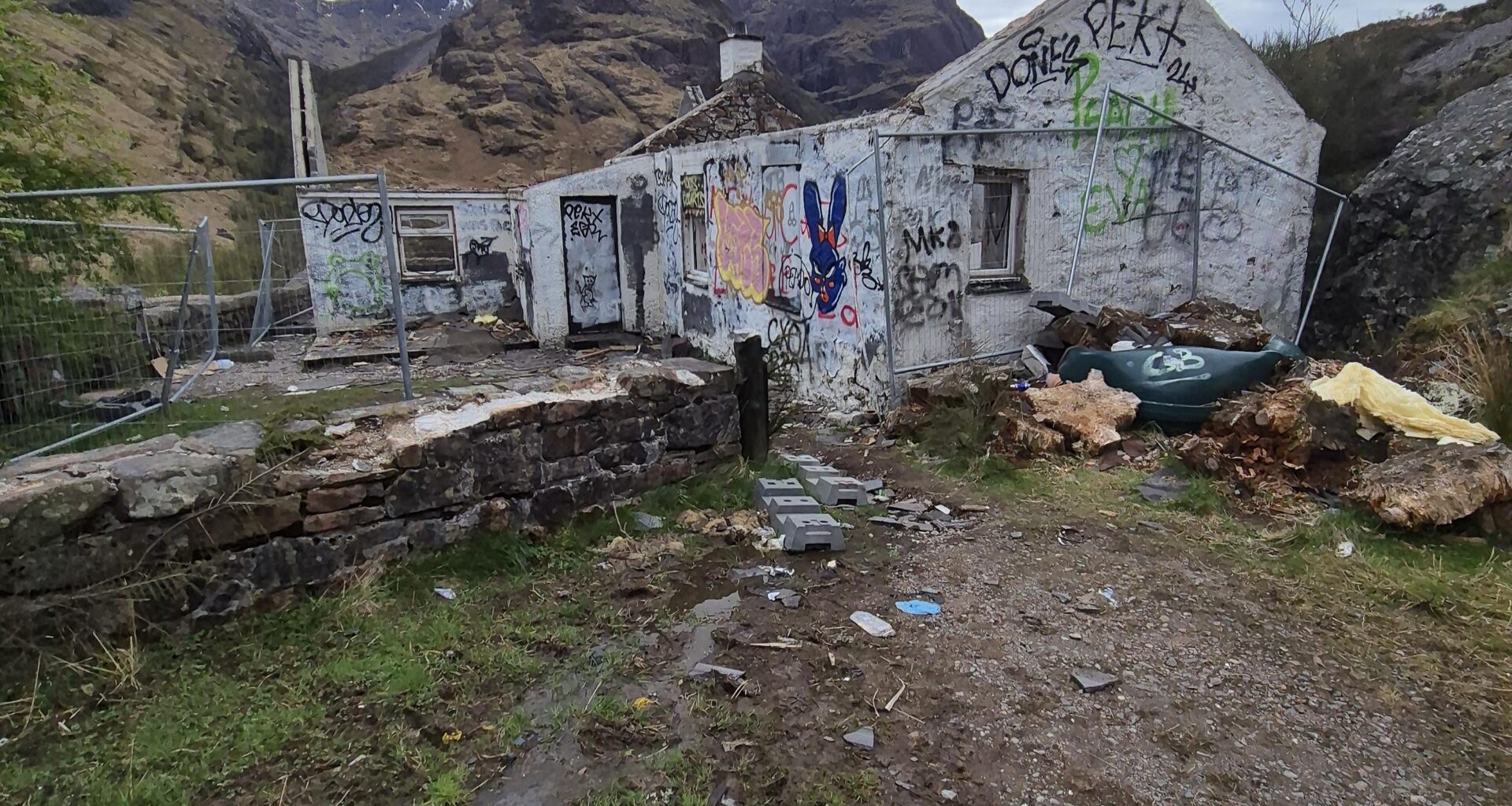 Went past Glencoe and saw Jimmy Savile's house.