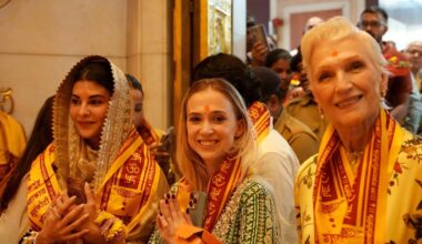 Jacqueline Fernandez visits Siddhivinayak Temple with 'dear friend', Elon Musk's mom Maye, calls it beautiful experience | Bollywood
