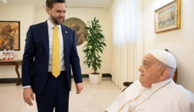 JD Vance pays tribute to Pope Francis and recalls meeting with pontiff hours before death