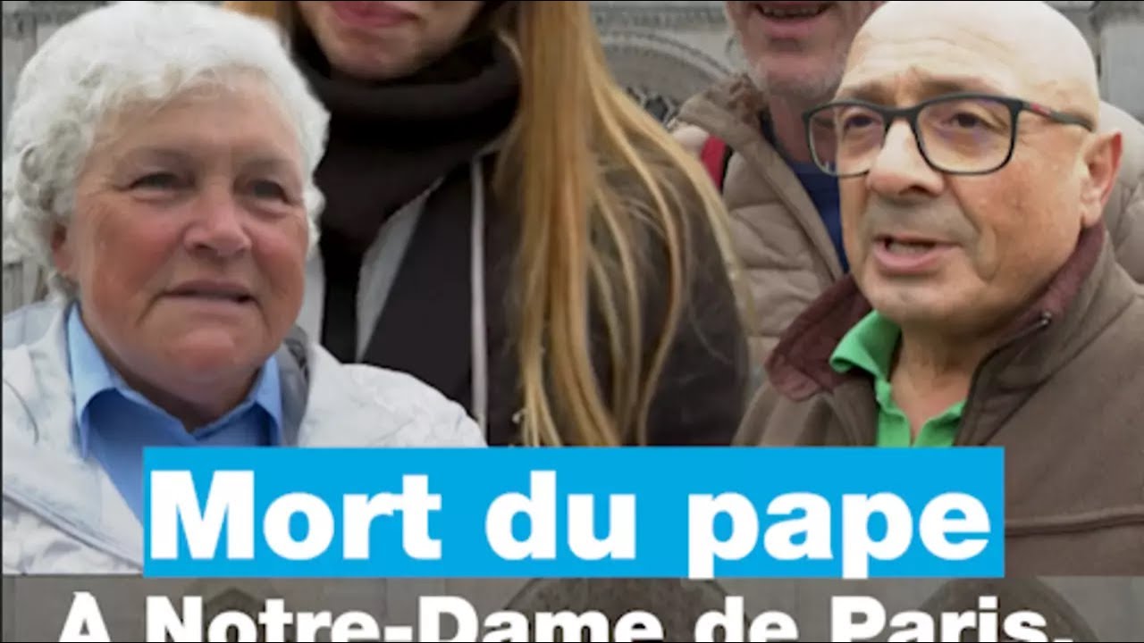 À Notre-Dame de Paris, les touristes émus par la mort du Pape François • FRANCE 24
