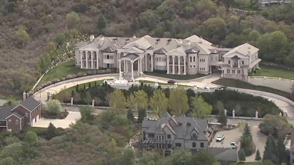 Utah couple arrested, accused of smuggling $300M in oil into US from Mexico