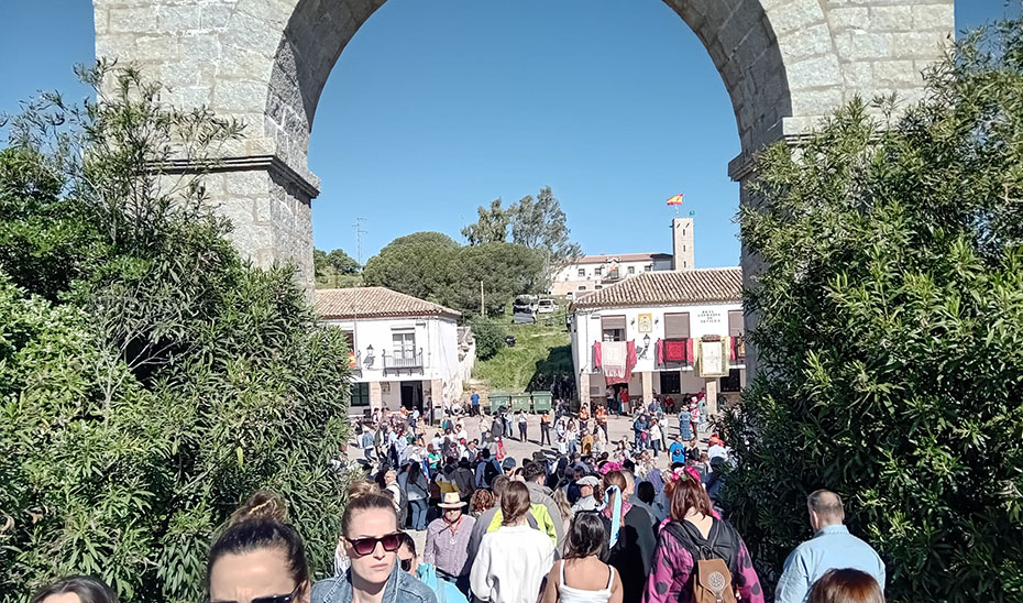 El Plan del Cerro afronta la jornada de mayor afluencia de personas con la salida procesional