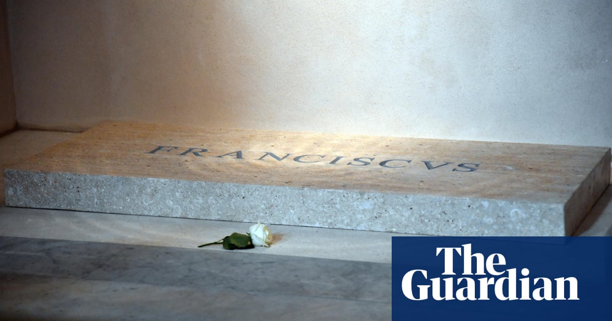 Thousands queue to visit Pope Francis’s tomb on day after funeral | Pope Francis