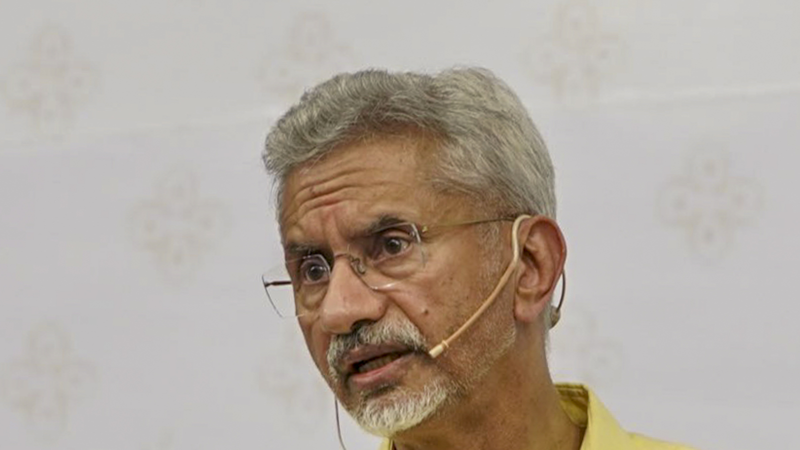UK foreign secretary holds talks with Jaishankar, his Pak counterpart, discusses border tensions | Latest News India