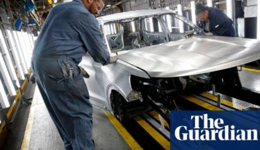Trump plans to ease tariff impact on US carmakers | Trump tariffs