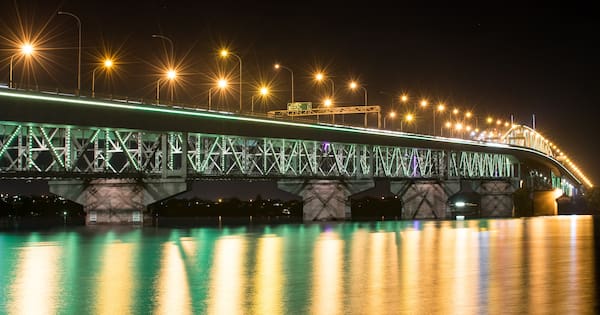 Overnight warning for Auckland Harbour Bridge as low moves south