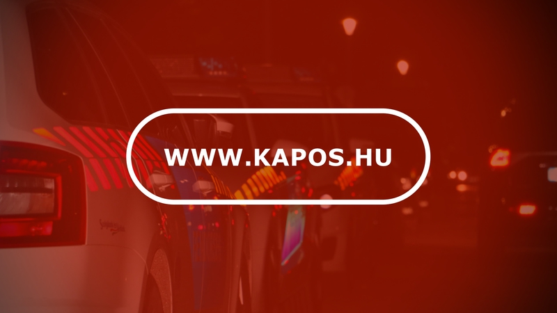 Árokba borult egy autó a 61-esen - Kék hírek - Hírek