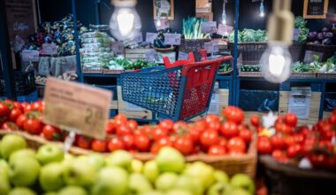 Year-on-year inflation reached 4 percent, the highest level since December 2023.