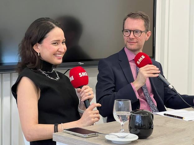 Tanya Benito with moderator James Thomson.