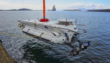 Submarine Rescue System on trials. JFD picture.
