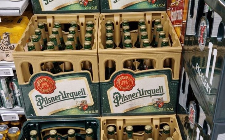 Pilsner Urquell za 18 korun v Německu vyvolal česko-vietnamský uragán