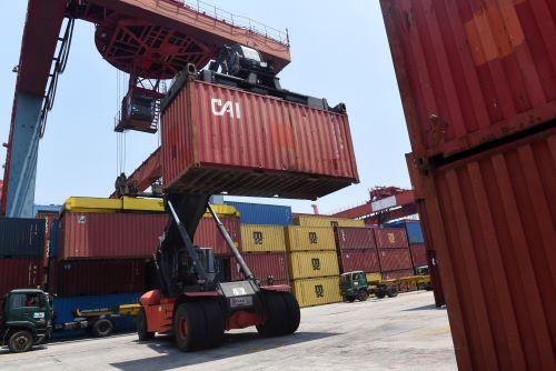 US tariffs unleash ‘perfect storm’ on 2025 state budget