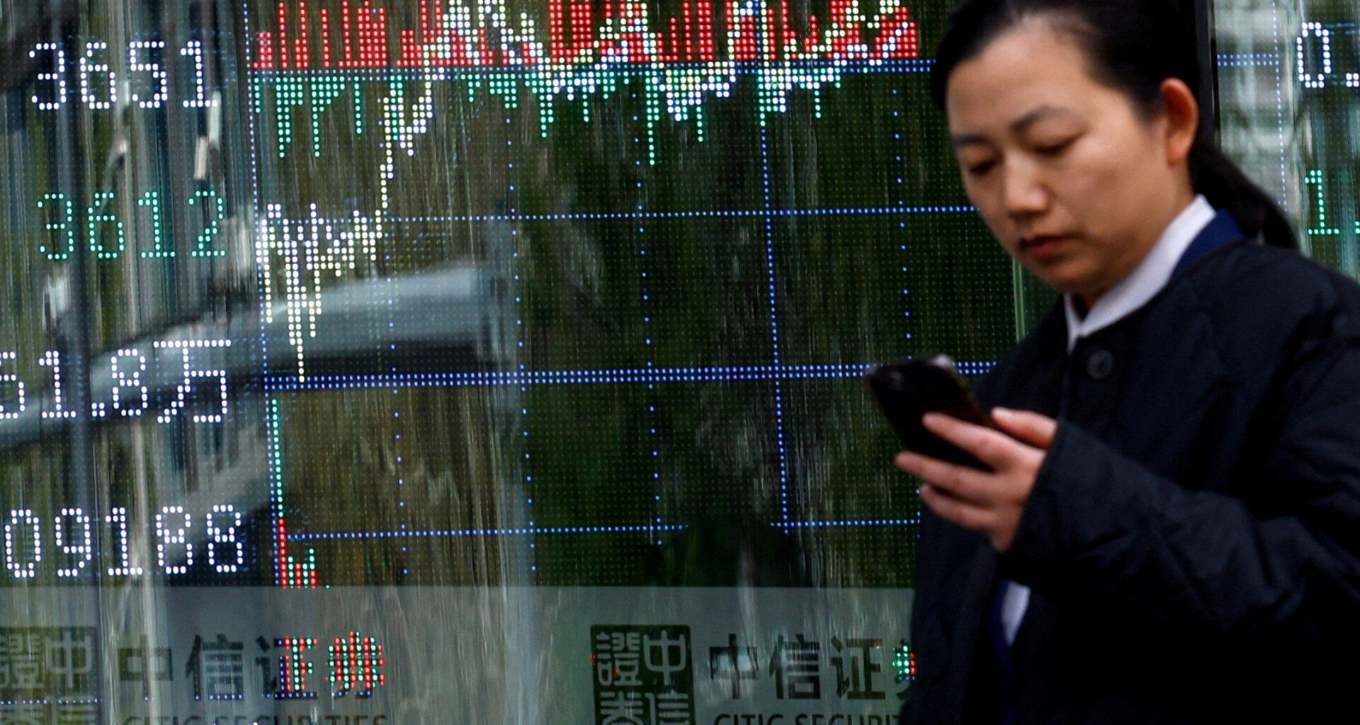 Trump warns China ‘not getting off the hook’ on US tariffs for electronics | Trade War News